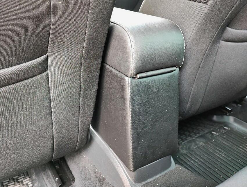 Skoda Fabia 2014-2021-apoio de braço mod. PREMIUM-instalação sem furos