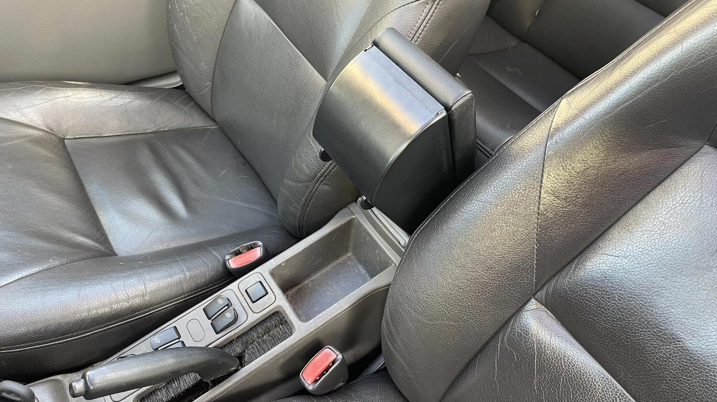 Saab 9.3 - 900S-SE apoio de braco - instalação invisível