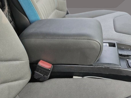 BMW i3 armrest
