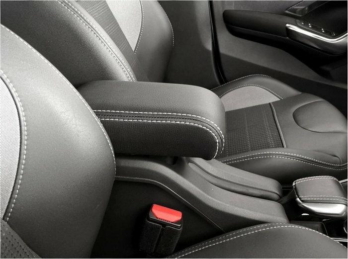 Peugeot 2008 (2013-2019) apoyabrazos - instalación por encaje