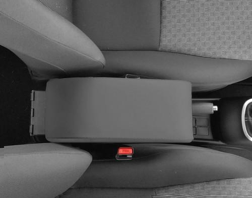 Toyota Yaris - Hybrid 2015-2020 υποβραχιόνιο -Σύστημα σύνδεσης plug-in