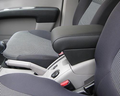 Mitsubishi L200 2006-2014 επιπλέον υποβραχιόνιο - αόρατη εγκατάσταση