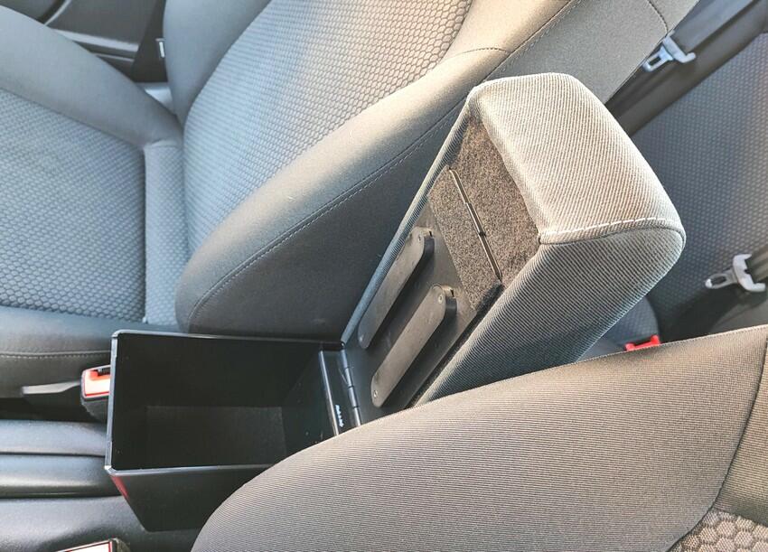 Audi A1 (2010-2018) - υποβραχιόνιο - εγκατάσταση χωρίς τρύπες