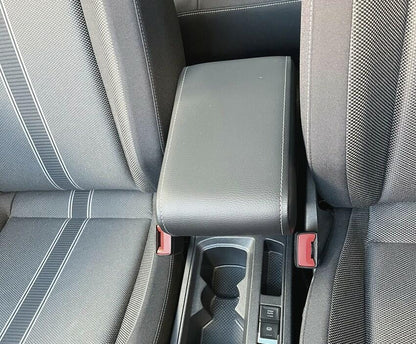 フォルクスワーゲン T-Rocアームレスト - 目に見えないインスタレーション