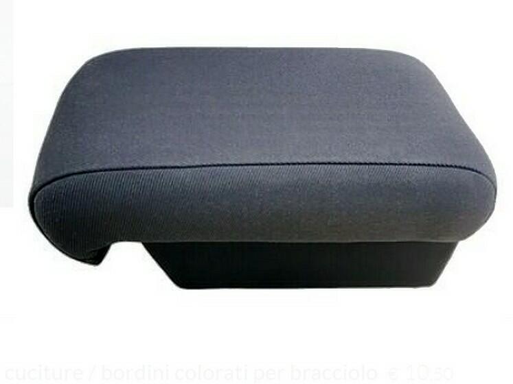 Audi A3 8Y (dal 2020) bracciolo