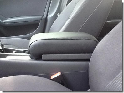 アウディA4 (2007-2014) そして A5 アームレスト - 目に見えないインスタレーション-audi a4 e a5