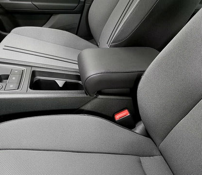 セアト・レオン（2020年以降）- アームレスト- プラグイン式取付システム