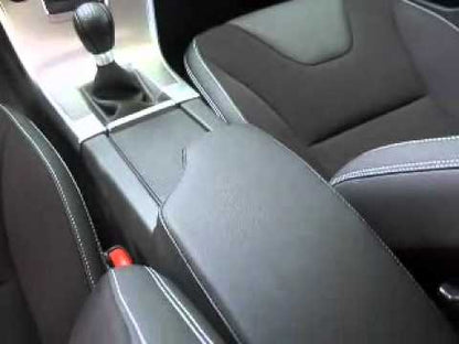 ボルボXC60 (2008-2016)-追加のアームレスト-プラグイン式取付システム