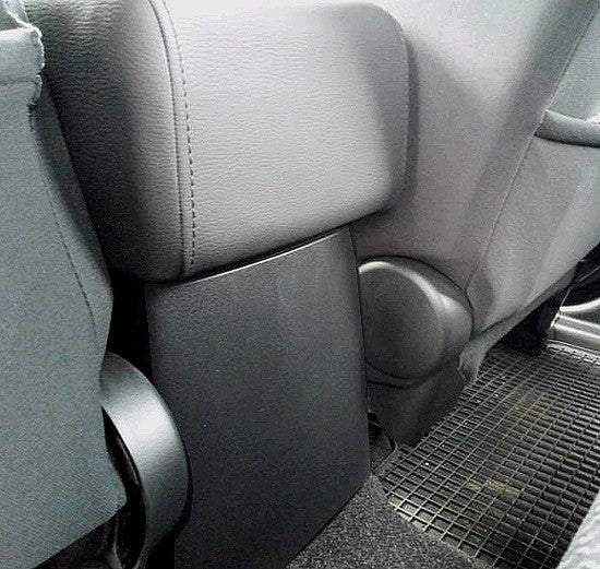 Nissan Terrano 2 επιπλέον υποβραχιόνιο - αόρατη εγκατάσταση