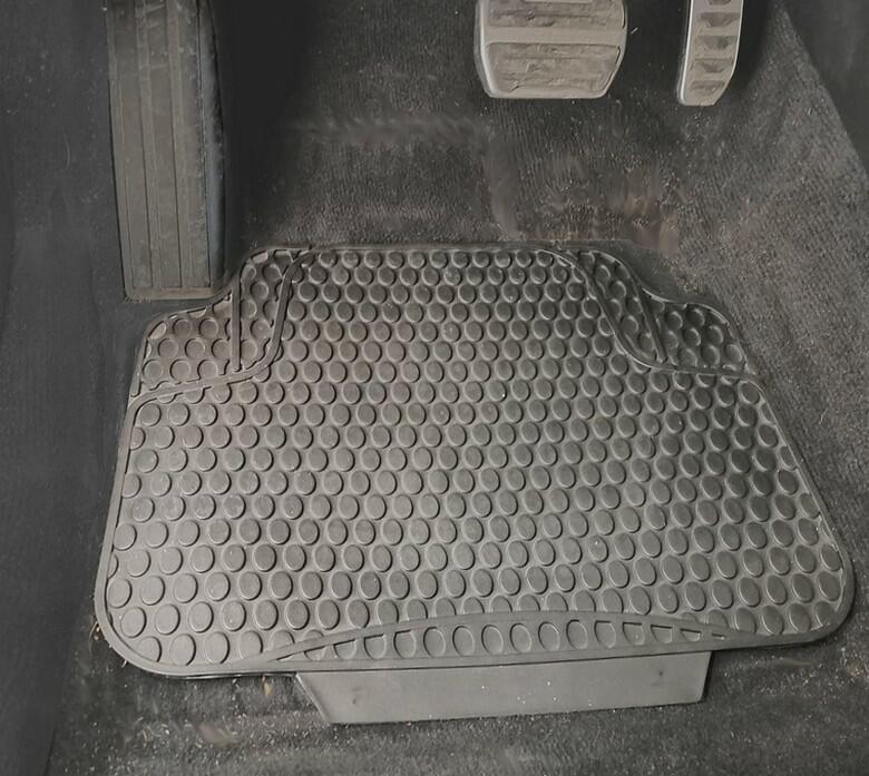 Tappeto addizionale per auto in gomma super resistente e inodore